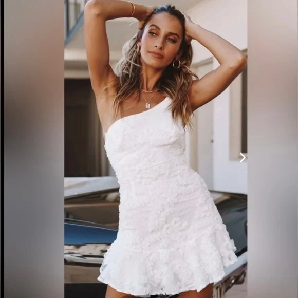 SELFIE LESLIE NWT LILAH ONE SHOULDER EMBELLISHED DRESS - Picture 6 of 9